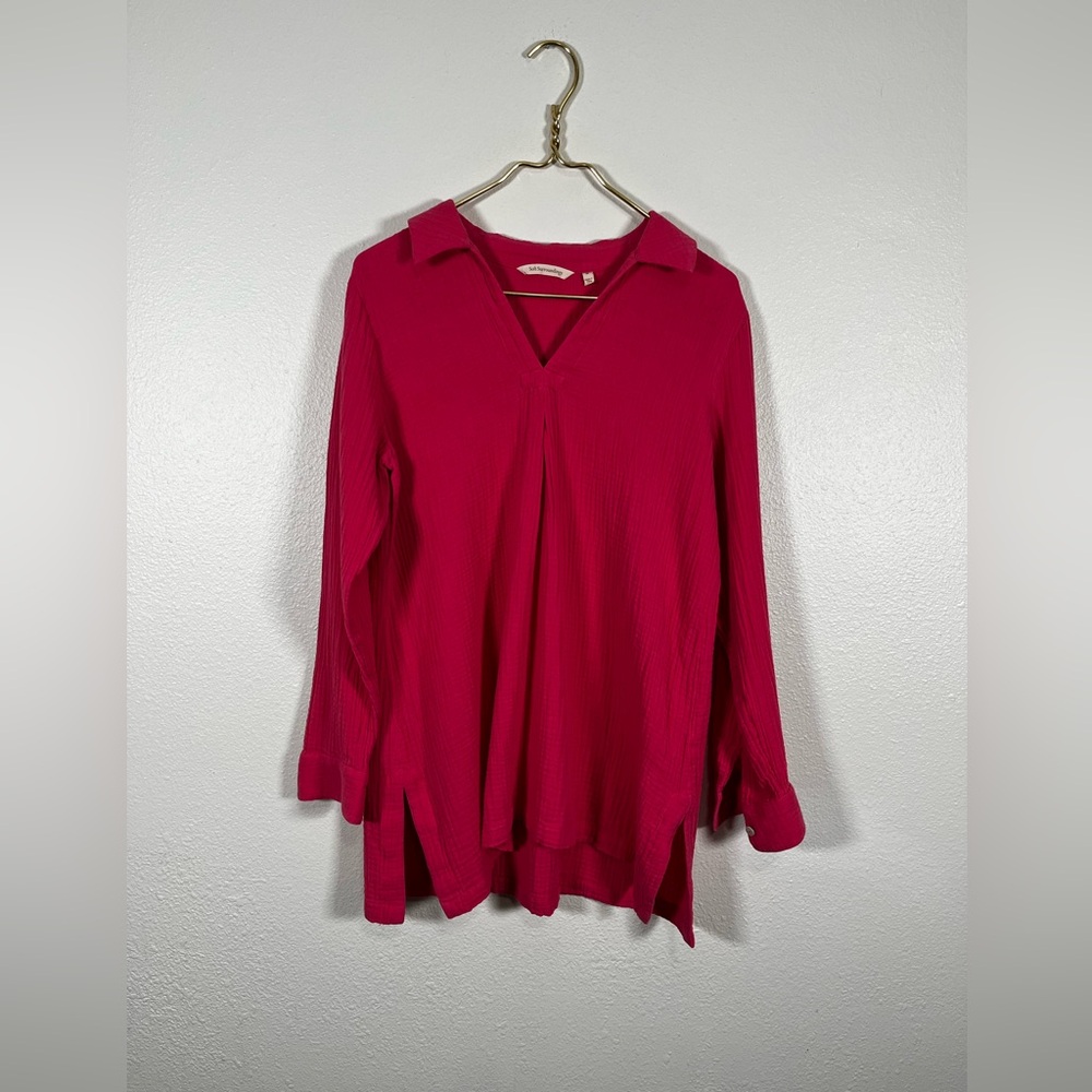 Soft surroundings pink v-neck side slit long sleeve shirt size medium